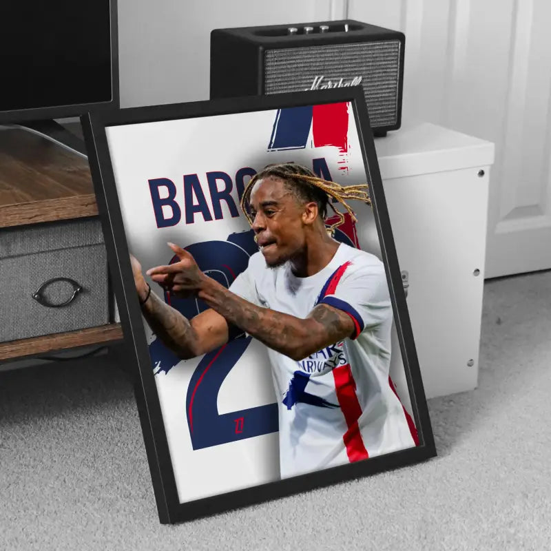 Affiche Barcola PSG 2024-2025 - L'Esprit Parisien – Affiche encadrée personnalisée - Cadre Perso