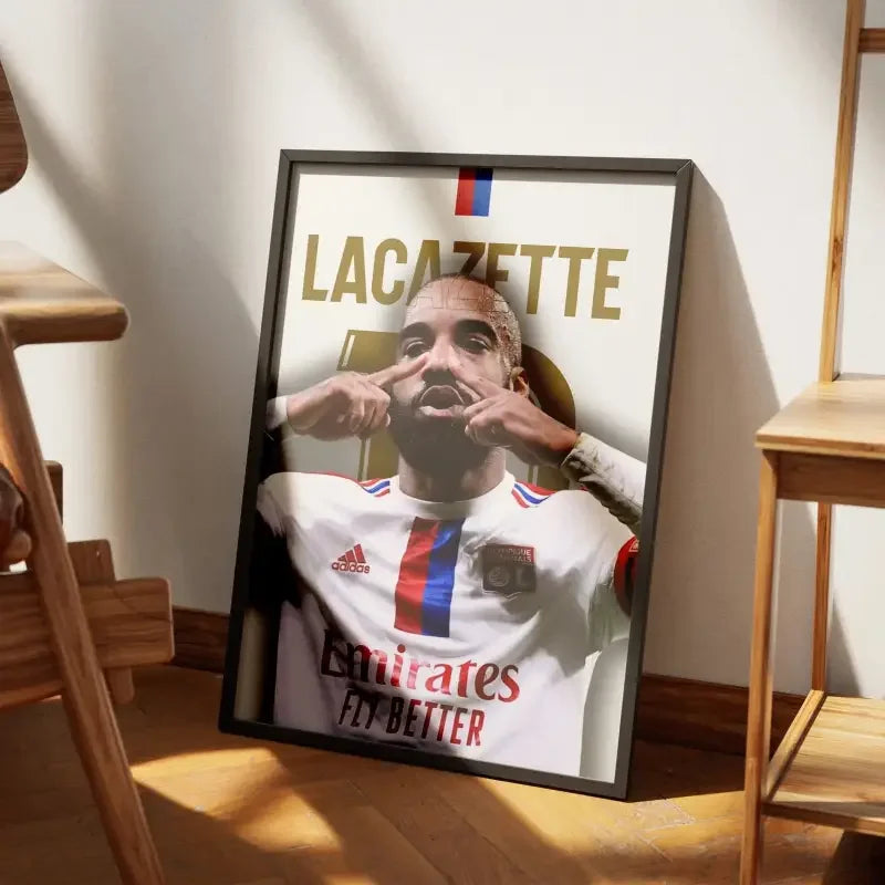 Affiche Alexandre Lacazette - L'Incontournable de l'OL – Affiche encadrée personnalisée - Cadre Perso