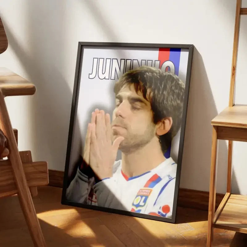Affiche Juninho - Le Roi des Coup Francs de l'OL – Affiche encadrée personnalisée - Cadre Perso