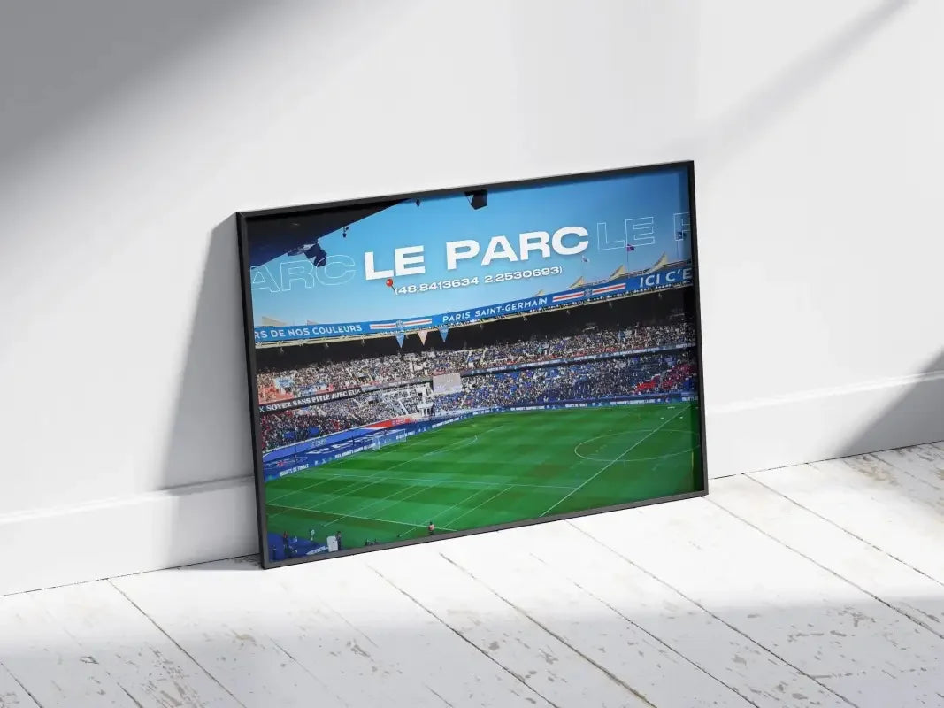Affiche Parc des Princes | L'Icone du Football Parisien – Affiche encadrée personnalisée - Cadre Perso