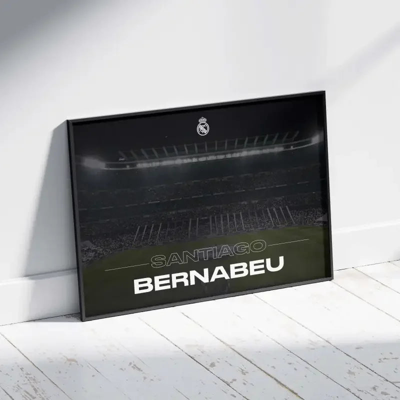 Affiche Santiago Bernabéu | L'Emblème du Real Madrid – Affiche encadrée personnalisée - Cadre Perso